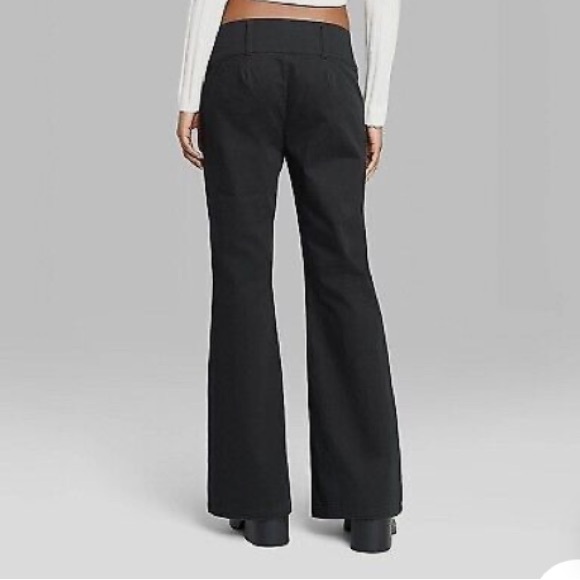NWT Women's Low-Rise Flare Chino Pants Wild Fable Black - Picture 2 of 3